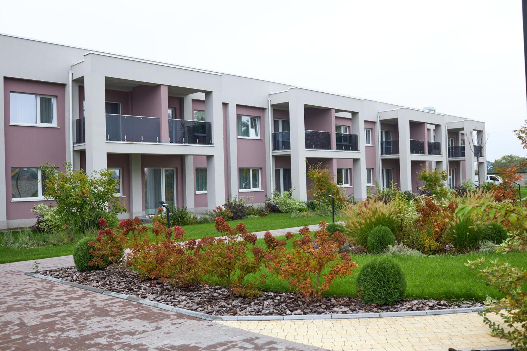 Спа-Готель Поло-Медлайф Krementchouk Extérieur photo